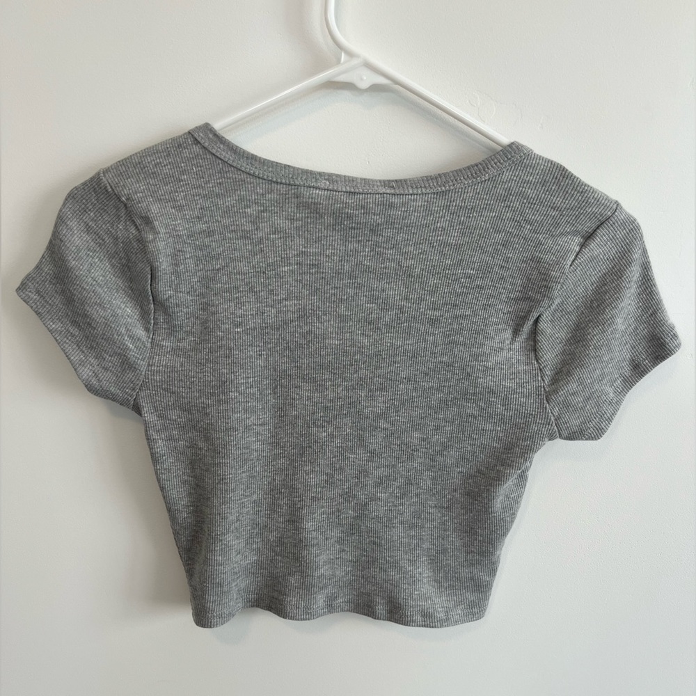 Full Tilt Button down Crop Top - Picture 2 of 3